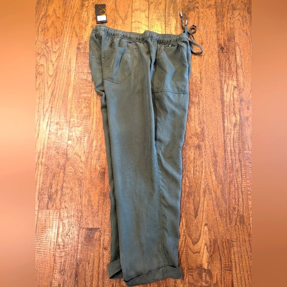 NWT LOVE & Legend Jogger Pants Lyocell olive green women's size 14 - Picture 1 of 15